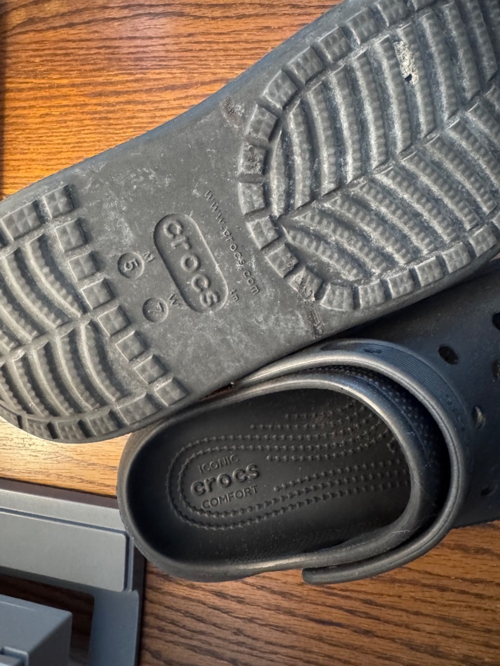 Platform Crocs - Picture 2 of 5
